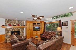 Cozy Bear Cabin With AC Hot Tub MountainViews Big Bear Lake